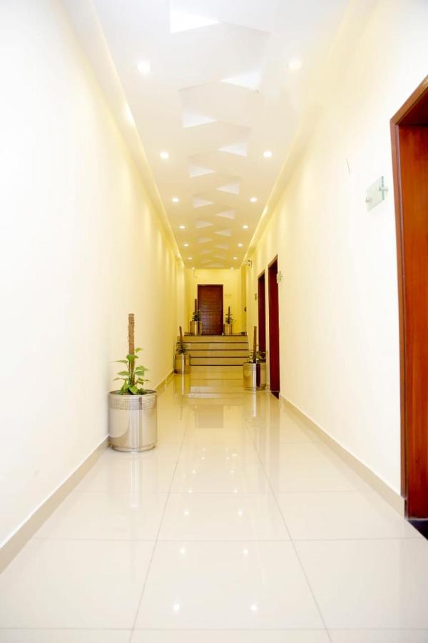Hotel Noor Plaza Lahor Kültér fotó